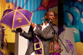 Irving Washington, Executive Director of ONA, welcomes partygoers to the #ONA19 opening reception. Photo by Daja Henry